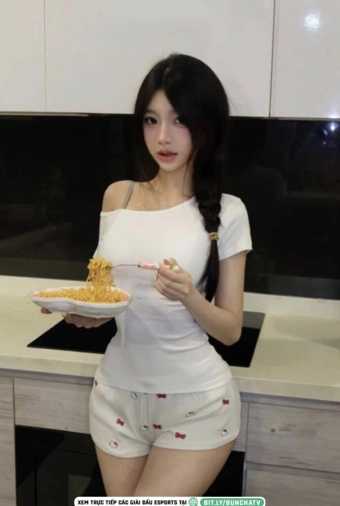 Anh Gai Xinh Com Những Ảnh Hưởng Đa Chiều Của Thời Đại Đến Nhận Thức Về Vẻ Đẹp Phụ Nữ